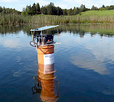 Buoy carrying a mobile phone/GPRS modem for continuous transmission of MONI-DA data which is powered by a solar panel (Limnological research base of the Technical University of Munich, headed by Prof. A. Melzer).