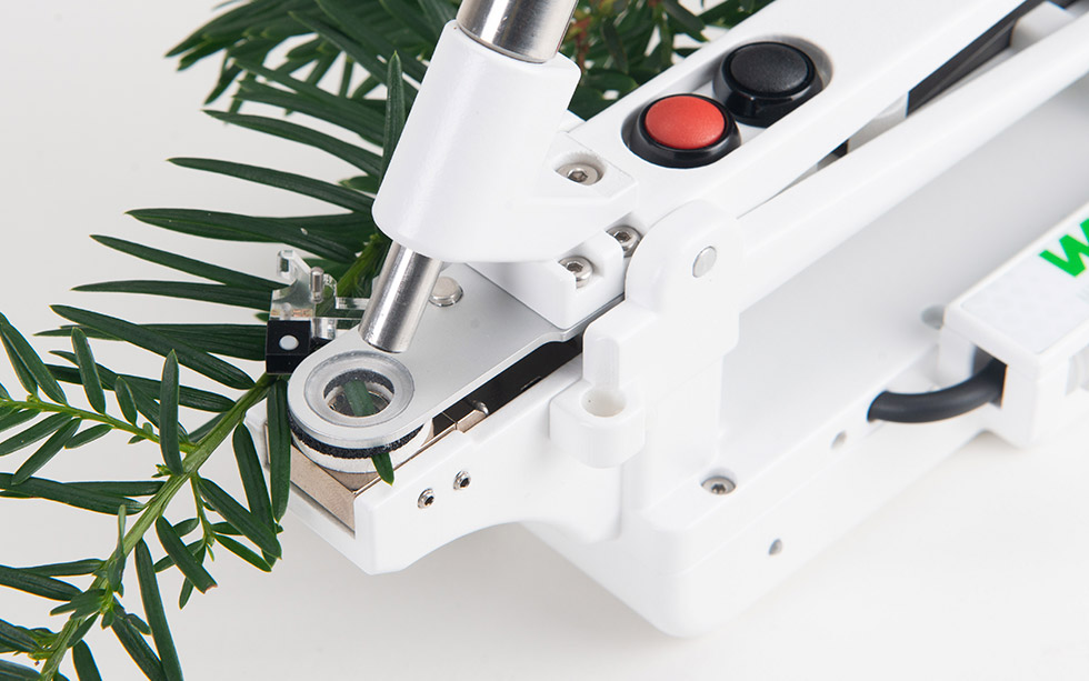 Leaf chamber also suitable for needles