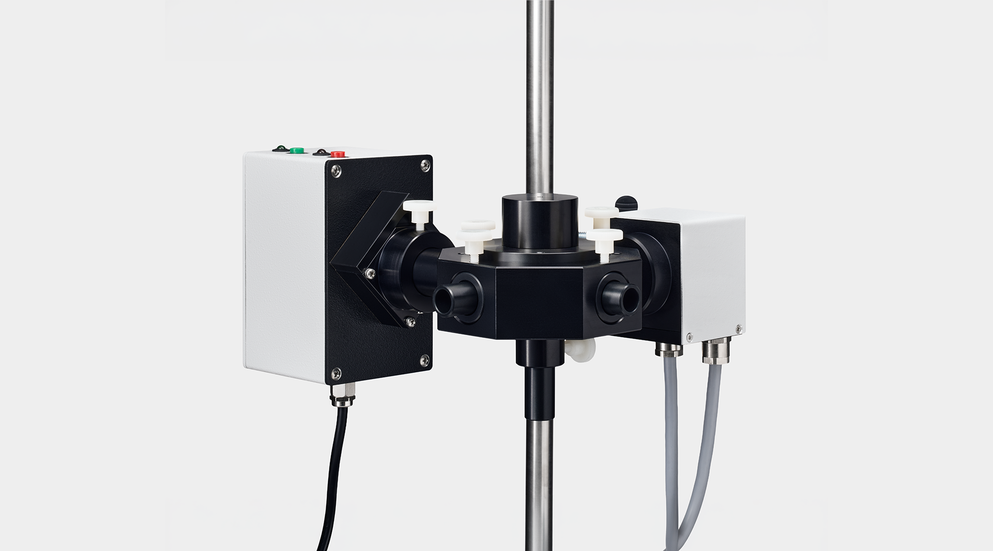 Optical Unit ED-101US/MP with Multi-Color-Emitter Unit PHYTO-II-E and Photomultiplier-Detector Unit PHYTO-II-D and Miniature Magnetic Stirrer PHYTO-MS.
&nbsp;
