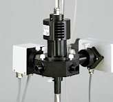 Temperature Control Unit US-T and the Miniature Magnetic Stirrer PHYTO-MS mounted on the optical unit.